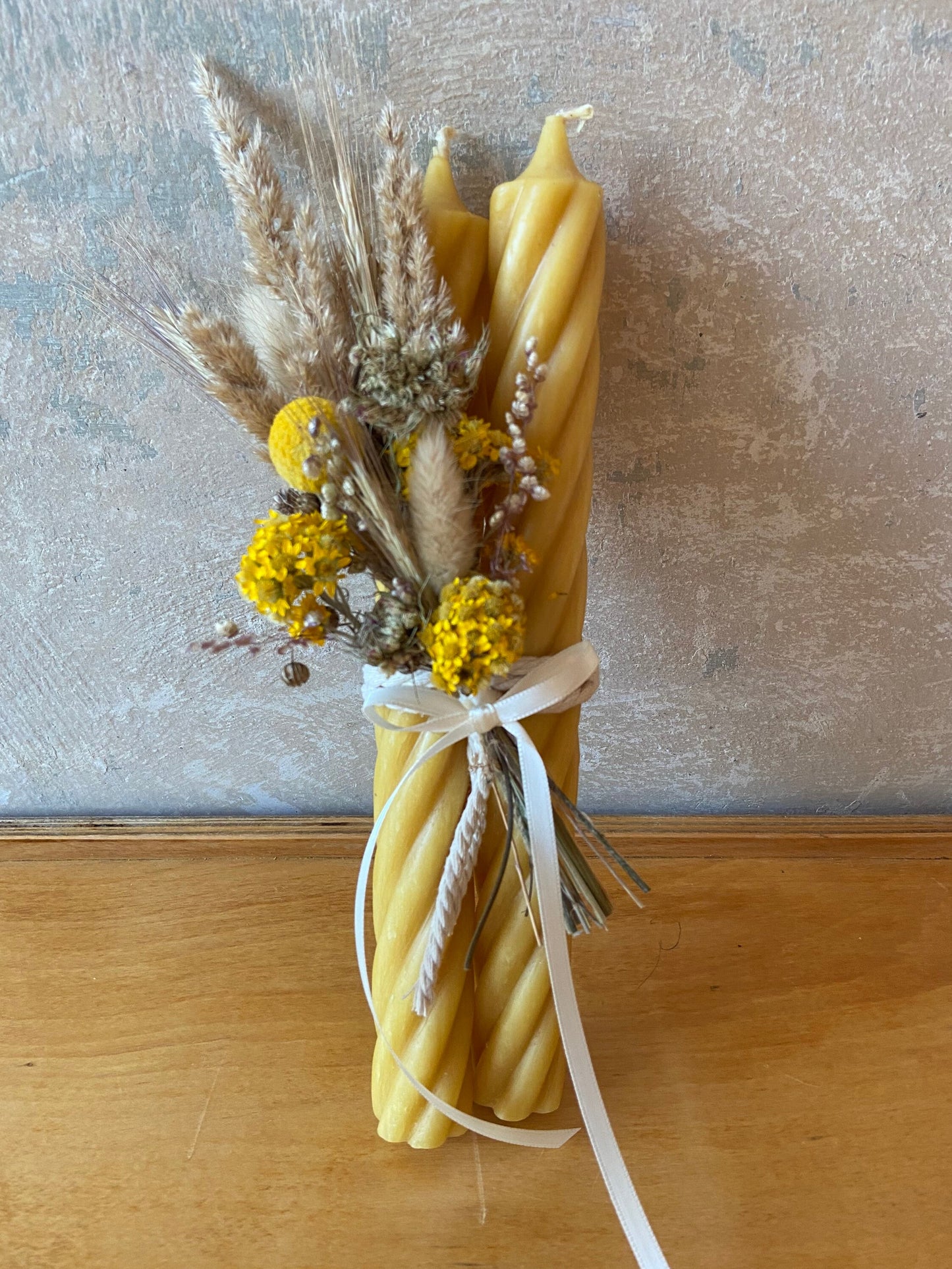Kerze | Trockenblumen Sträußchen