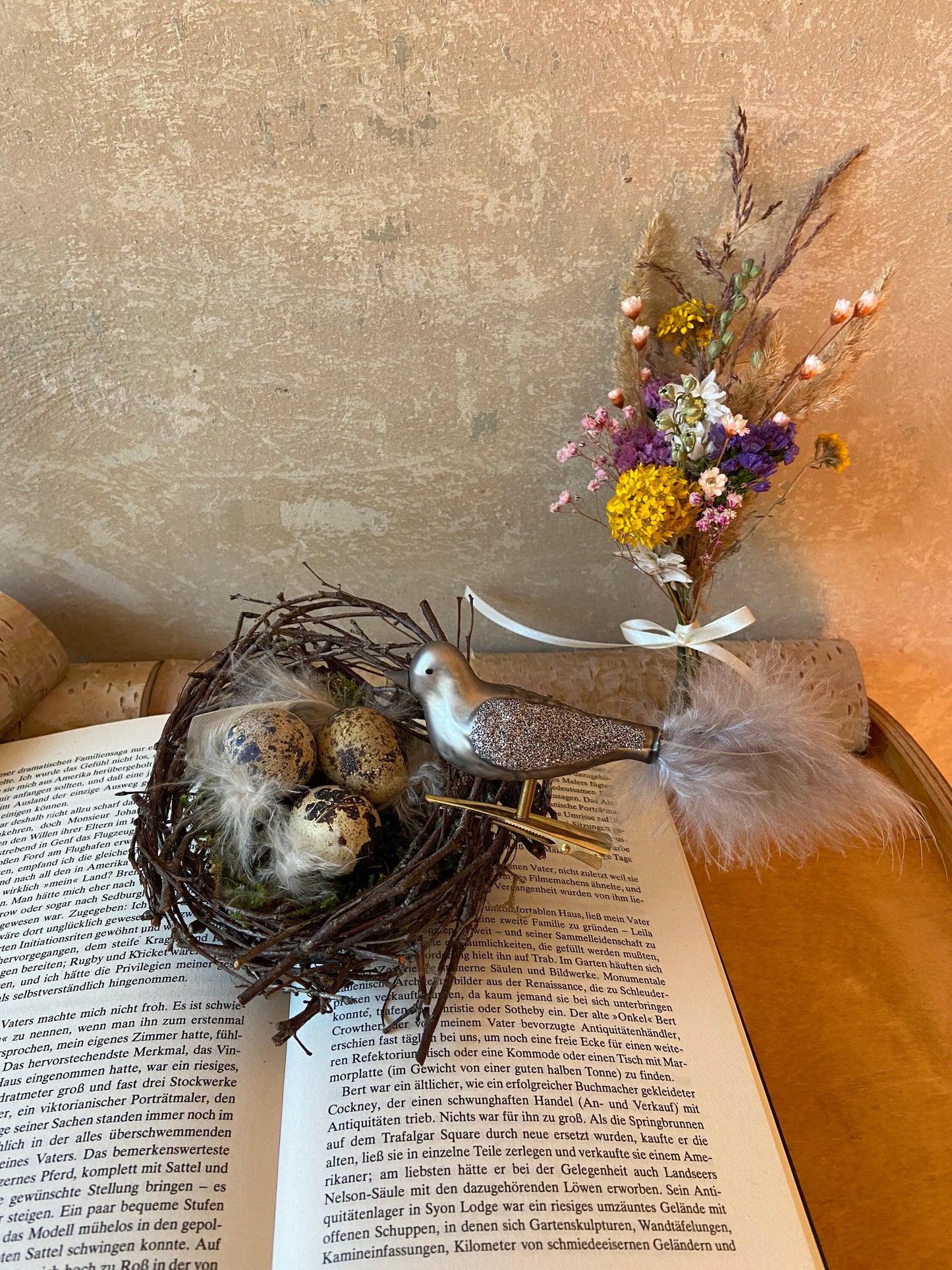 Nest | Frühling | Ostern | Wachteleier | Federn | Birkenzweige