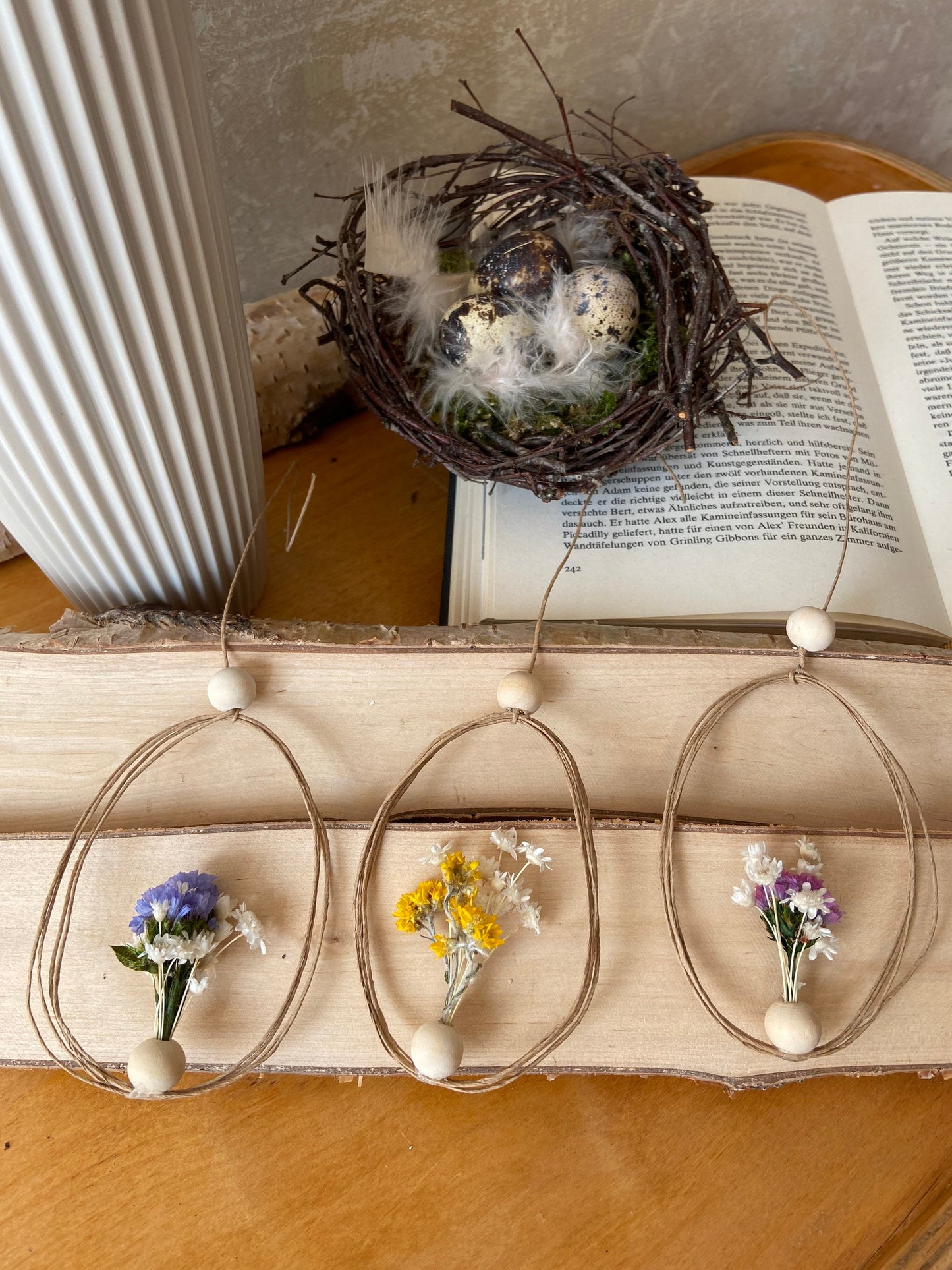 Ei | Anhänger | getrocknete Blüten | Holzperlen | Ostern | Osterstrauch | Osterdeko