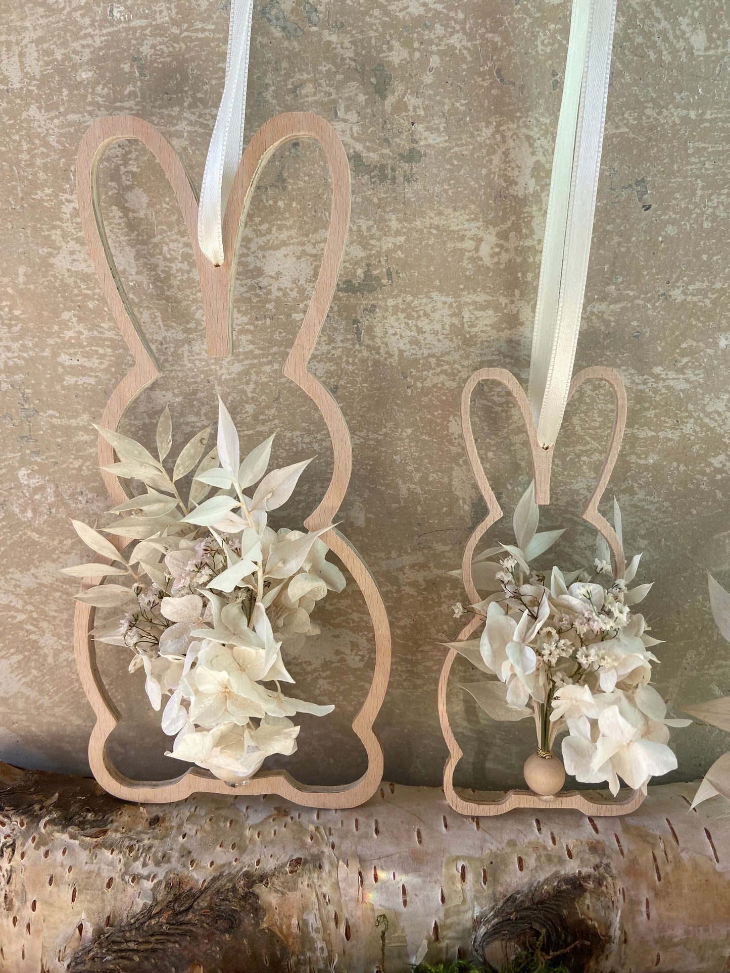 Hase | Osterhase | Holzhase | getrocknete Blüten | Ostern | Ostertisch | Osterdeko |Trockenblumen | Deko | Einladung | Tischdeko | Anhänger