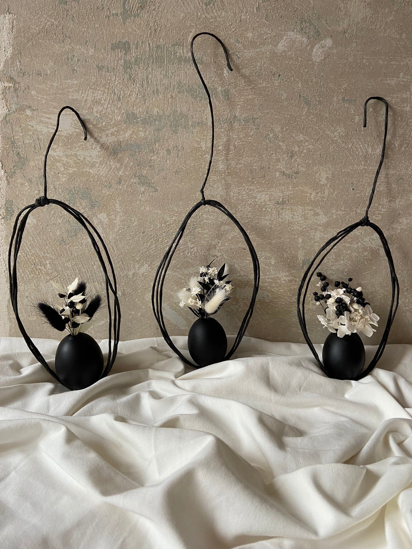 3er Set | Ei | Anhänger | getrocknete Blüten | Ostern | Osterstrauch | Osterdeko | Schwarzweiß | Trockenblumen | schlichte Deko