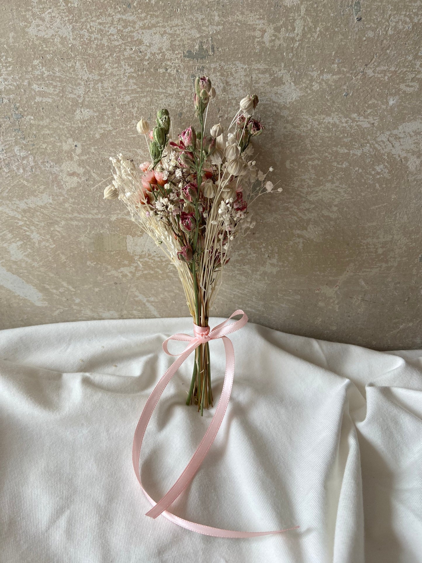 Trockenblumenstrauß | klein | rosa | weiß | kleine Geschenke | getrockneter Blumenstrauß | Vintage Look | Boho Style | Scandi | schlicht