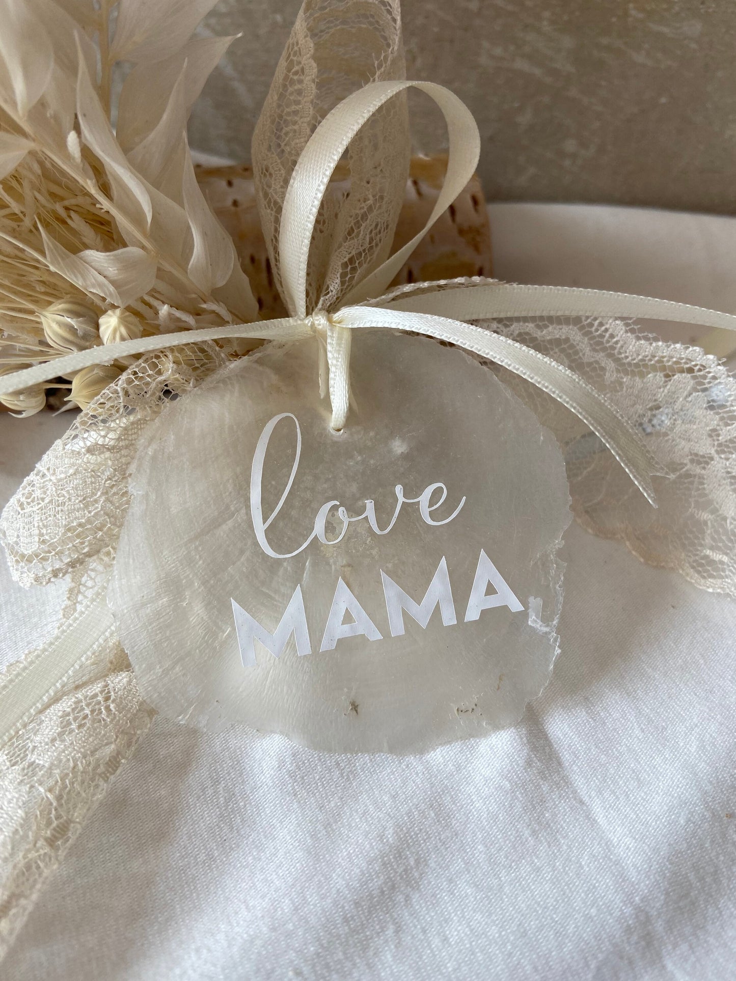 Herz | Trockenblumen | Satinband | weiß | Muttertag | Love MAMA | Liebe | Vintage Look | Shabby Style | Boho Style | Scandi Look | Hochzeit