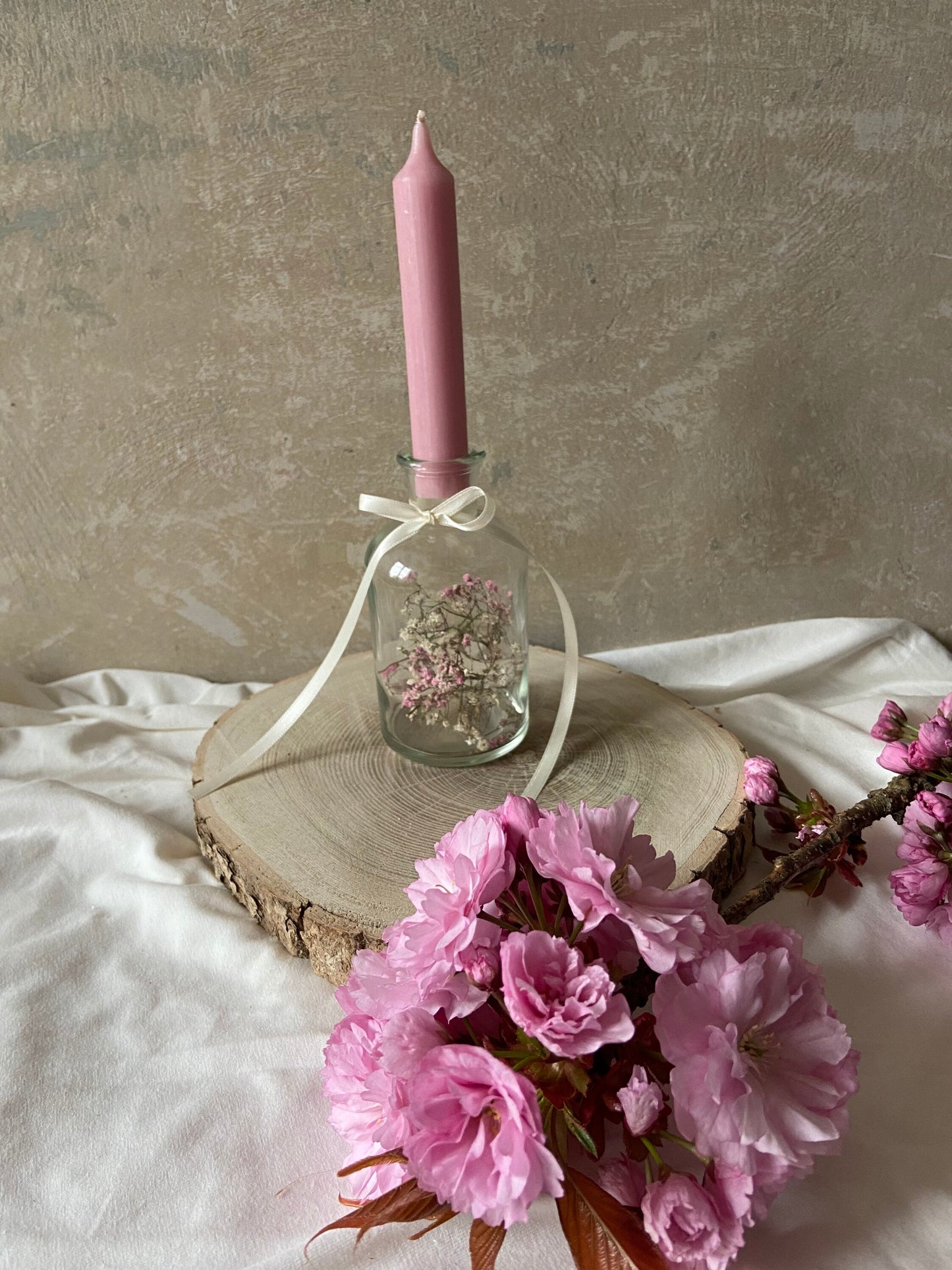 Glasflasche | Trockenblumen | Kerze | Schleifenband | Schleierkraut | weiß | rosa | Tischdeko | Hochzeitsdeko | kleine Geschenke