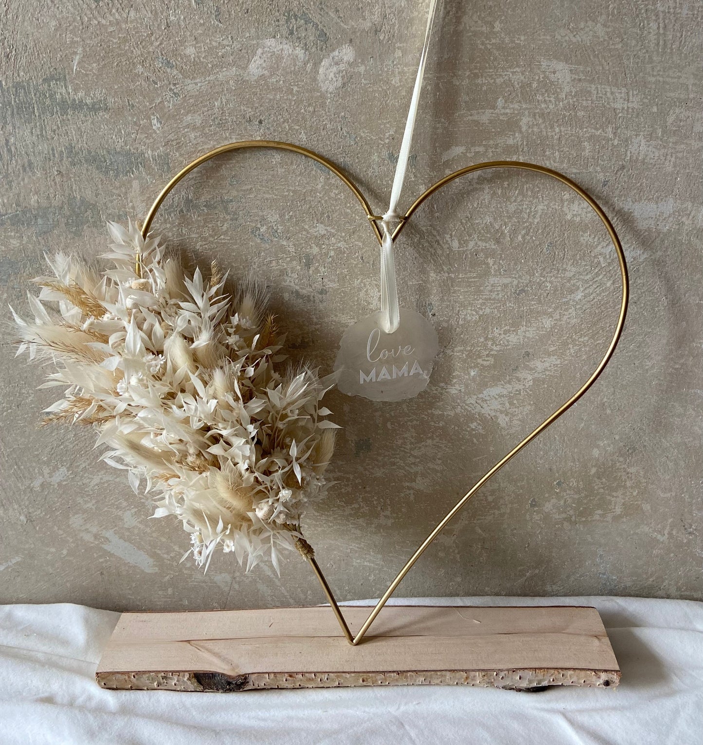 Herz | Trockenblumen | Schleifenband | Muttertag | Hochzeit | Liebe | kleine Geschenke | Gold | Blüten und Gräser | Mama love | Perlmutt