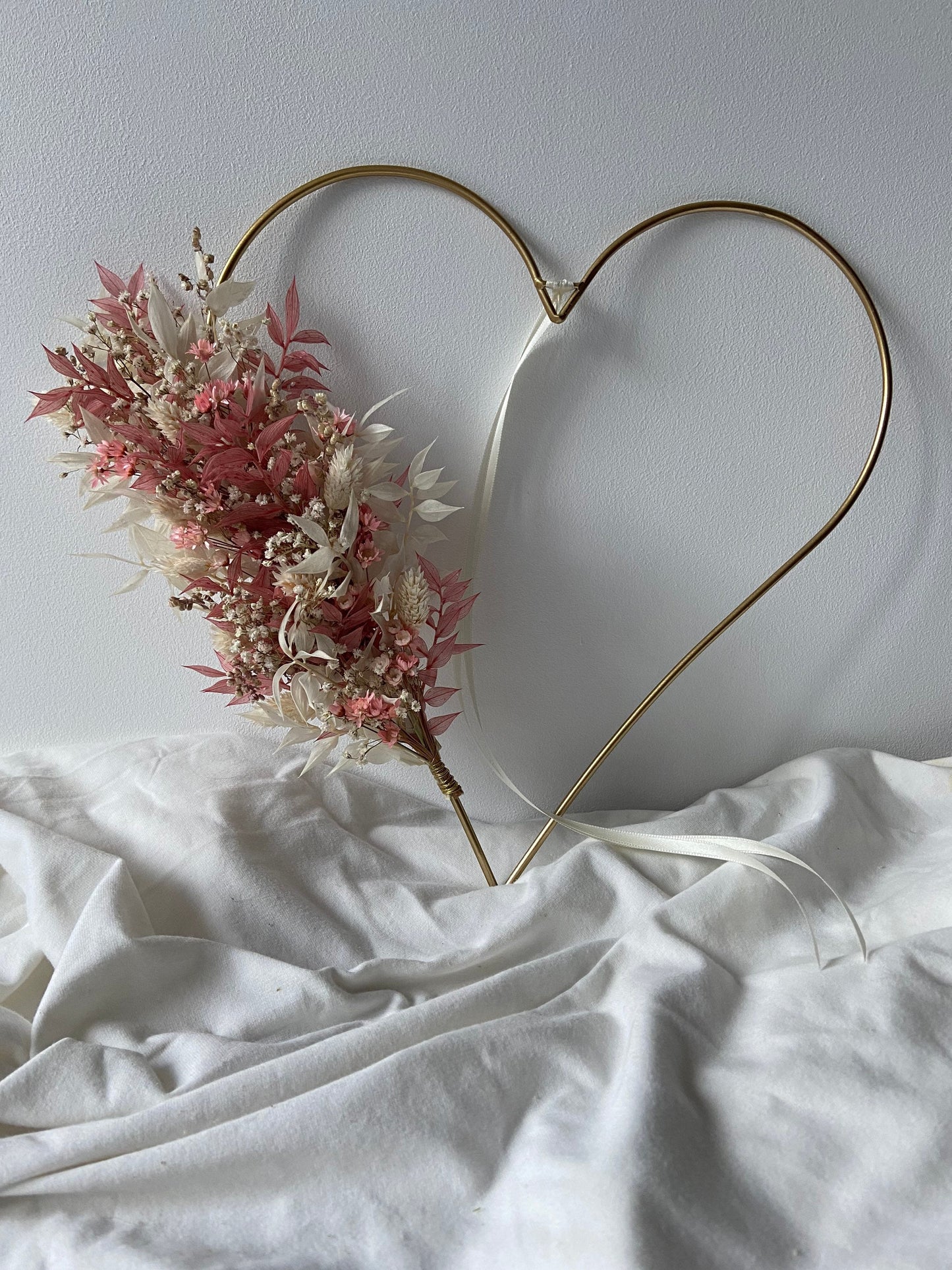 Herz | Trockenblumen | weiß | rosé | Hochzeit | Muttertag | Liebe | Türschmuck | von Herzen | Geschenk | Jungesellinenabschied