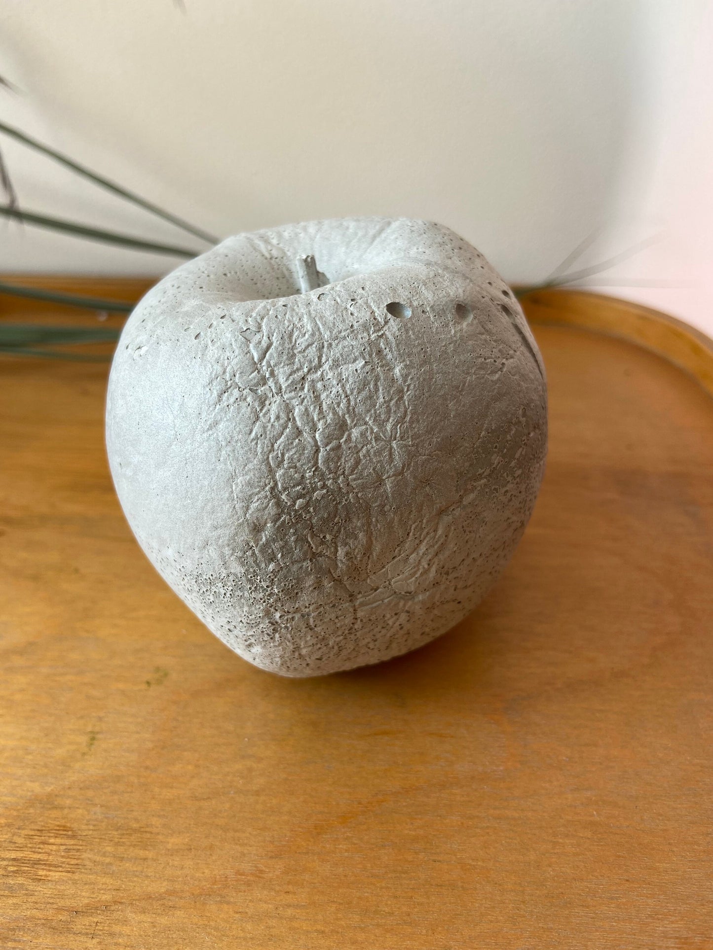 Apfel aus Beton | Betonapfel | Tischdekoration | Herbstdeko | Apfel | Beton | grau