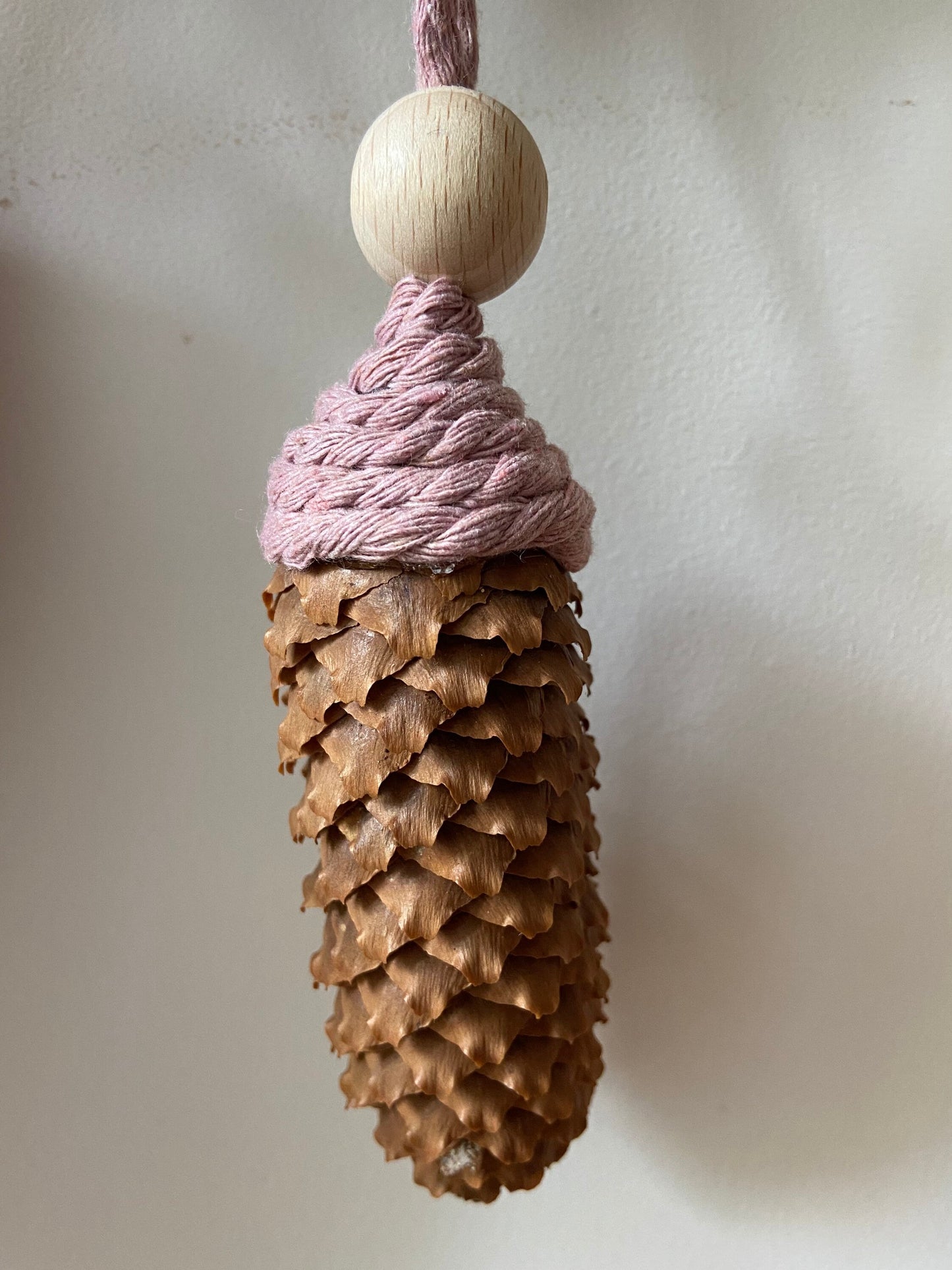 Zapfen der Fichte | Baumanhänger | natürlich dekorieren | Weihnachten | Herbst | Advent | Baumschmuck | Christbaum | Fensterdeko