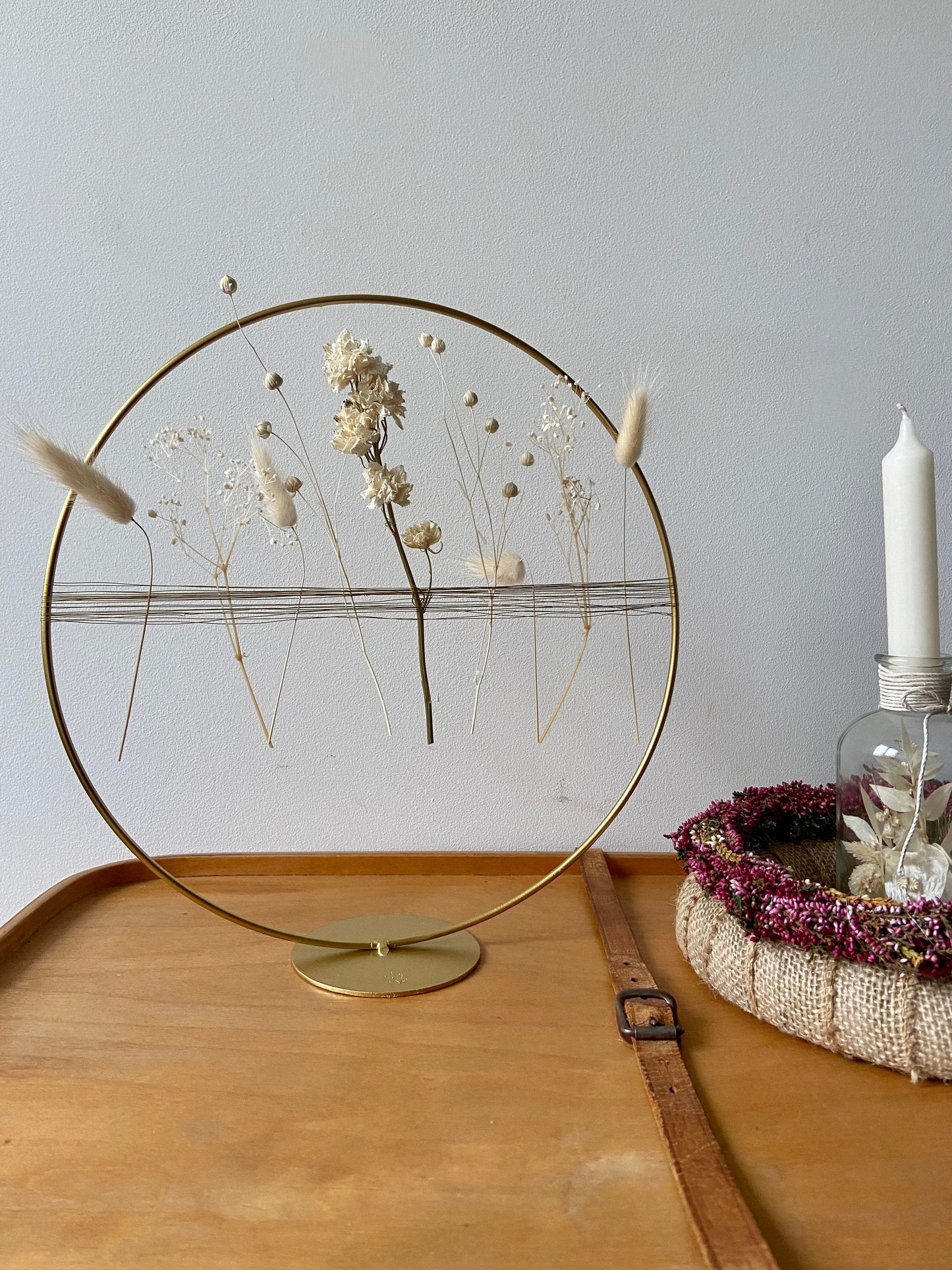 Trockenblumen | Loop | Gold | Wohndeko | schönes für Zuhause | Geschenkeidee | Stehender Kranz