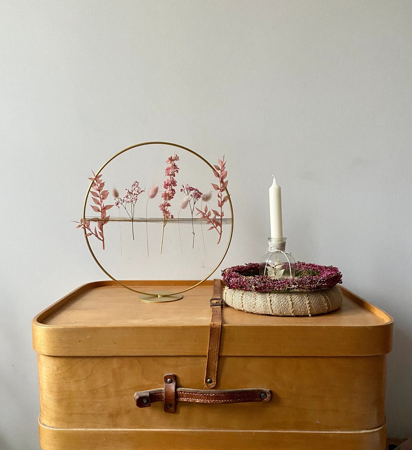 Trockenblumen | Loop | Gold | Wohndeko | schönes für Zuhause | Geschenkeidee | Stehender Kranz | Rosé