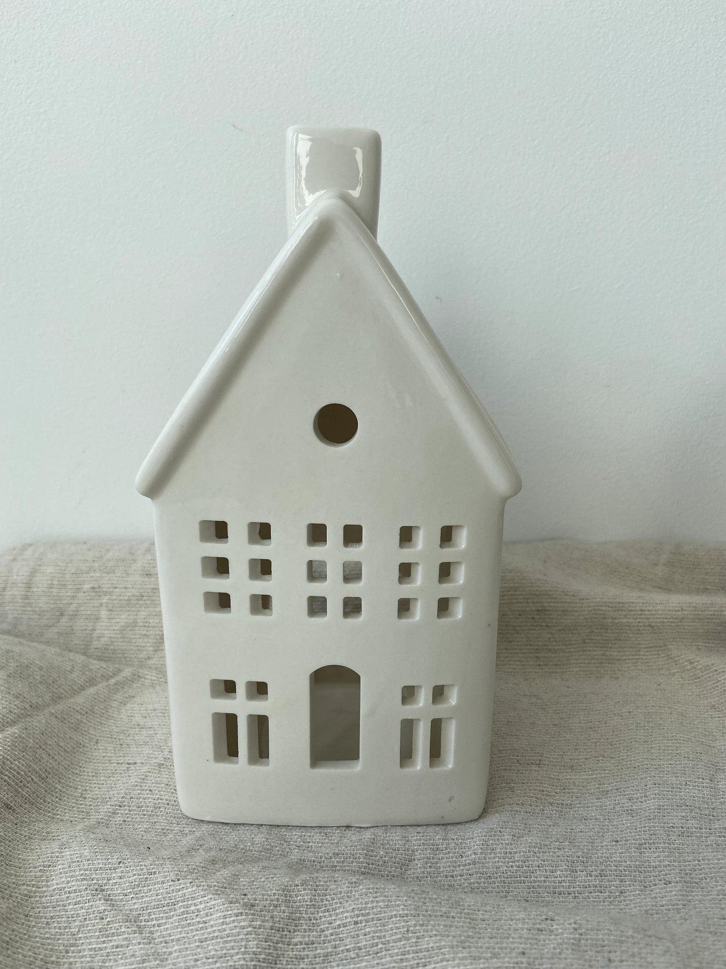 Lichthaus | Häuschen | Weiß | Porzellan | Osterdeko | Deko | Tischdeko | Weihnachten | Wohndeko | Kerzenhaus | Leuchthaus | Advent | Winter