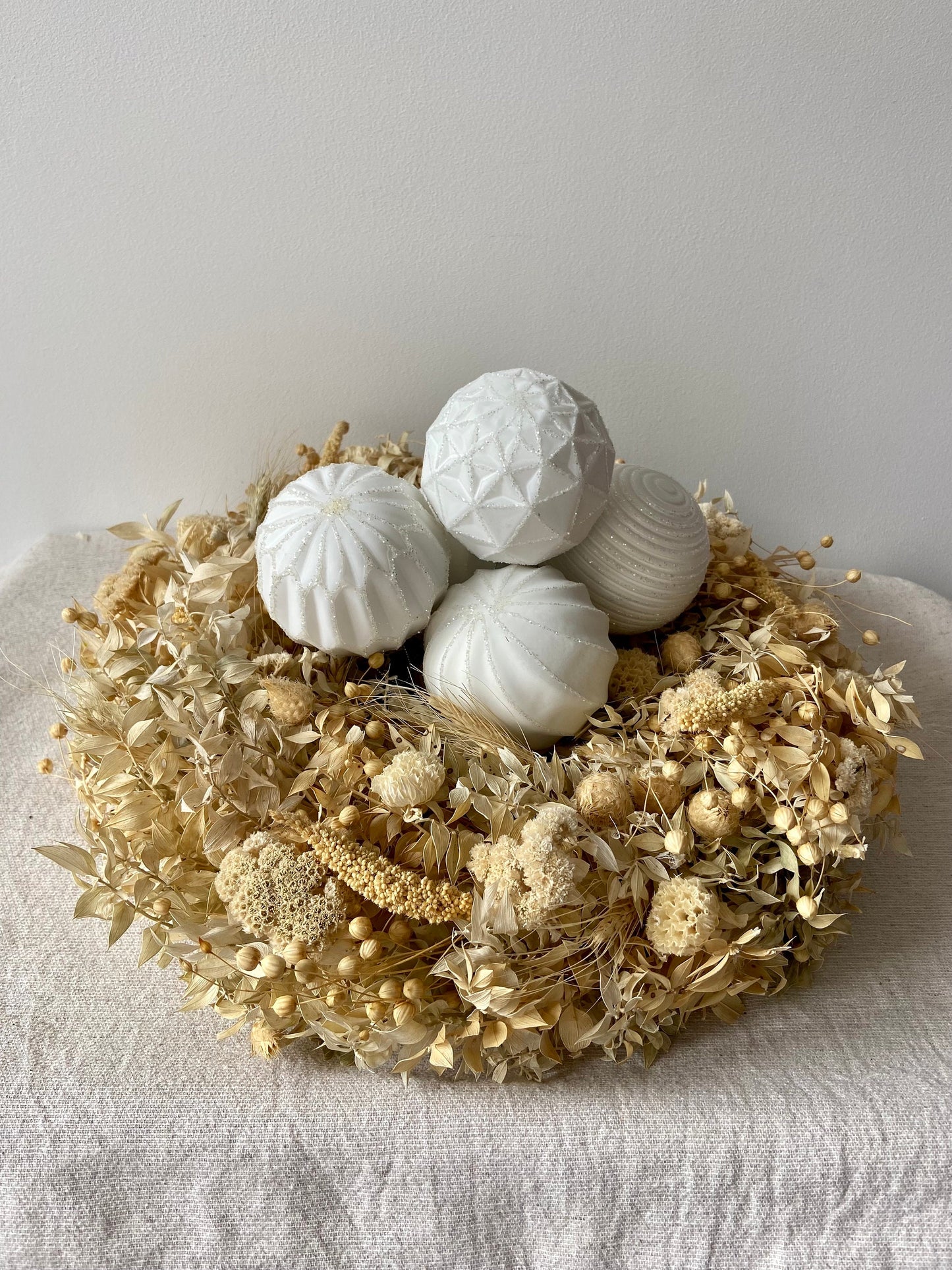 Kranz aus Trockenblumen | Creme | Beige | Trockenblumen | Home Decor | Blumenkranz | Ruskuskranz | Deko | Boho-Style | Skandinavisch