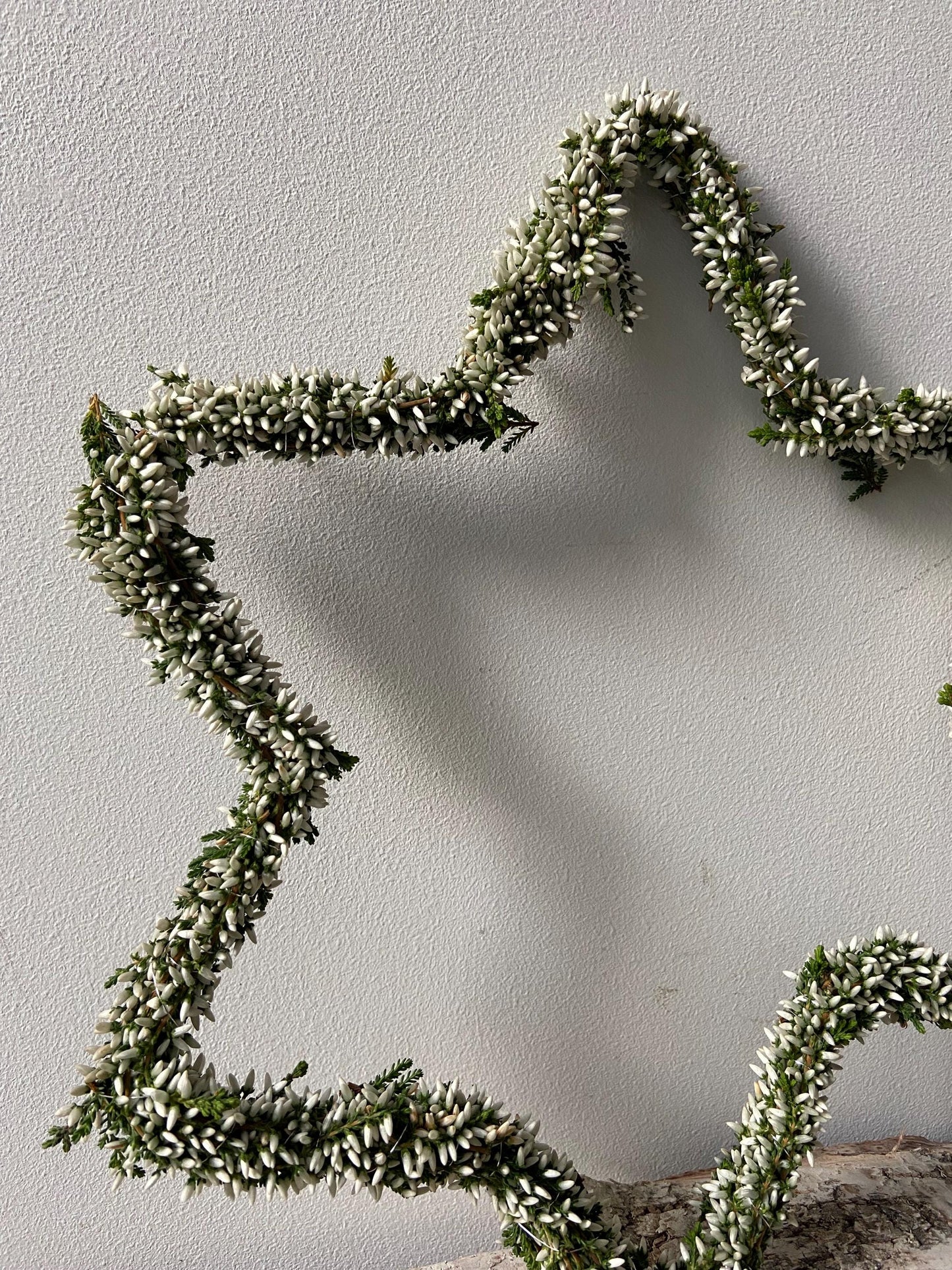 Stern aus Heide weiß | Türschmuck | Fensterschmuck | Heidestern | Advent | Weihnachten | Deko | Naturdeko | Stern | Erika | weiß