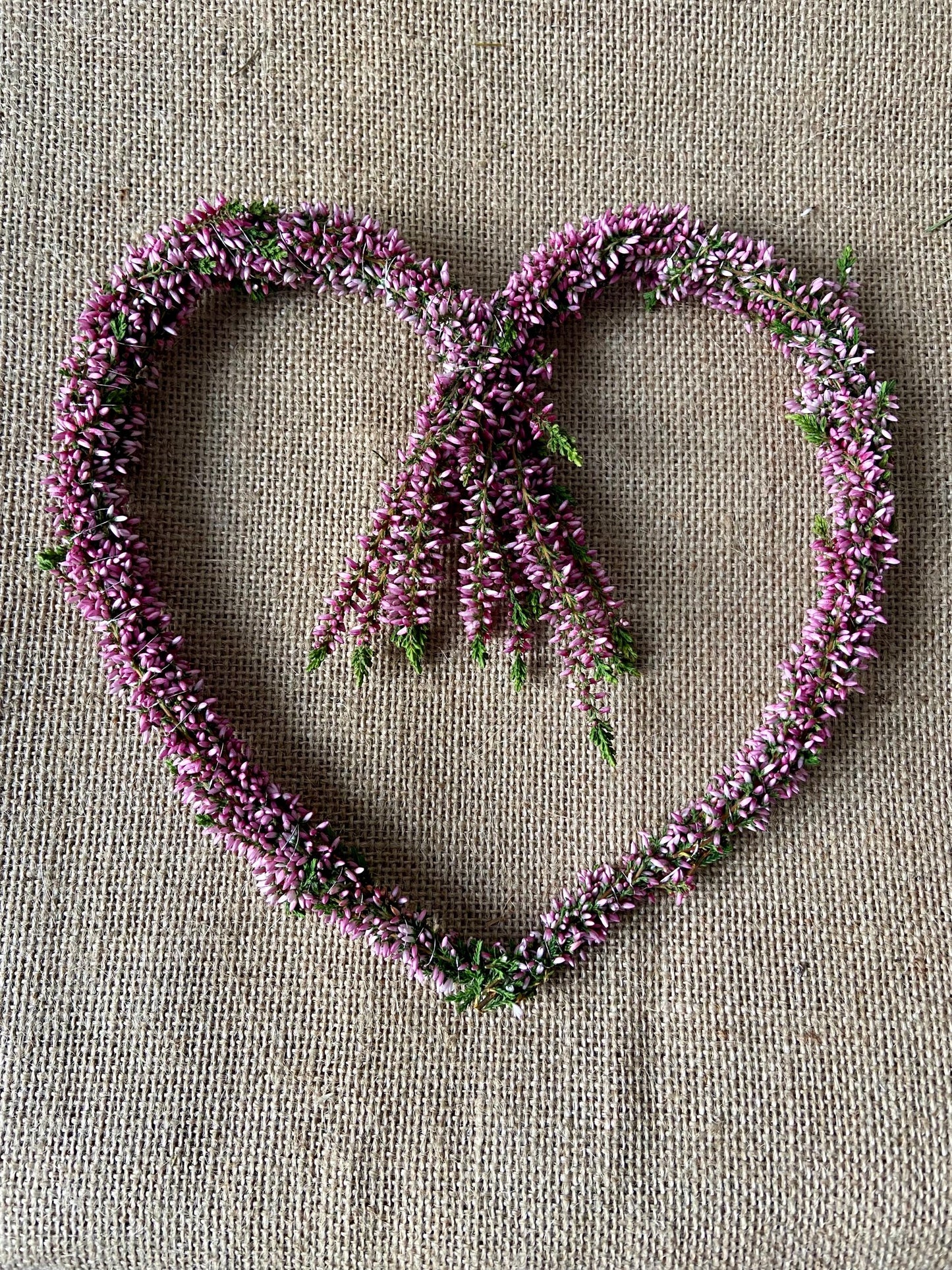 Herz aus Heide rosa | Türschmuck | Fensterschmuck | Heideherz | Advent | Weihnachten | Deko | Naturdeko | Herz | Erika | rosa | Herbst