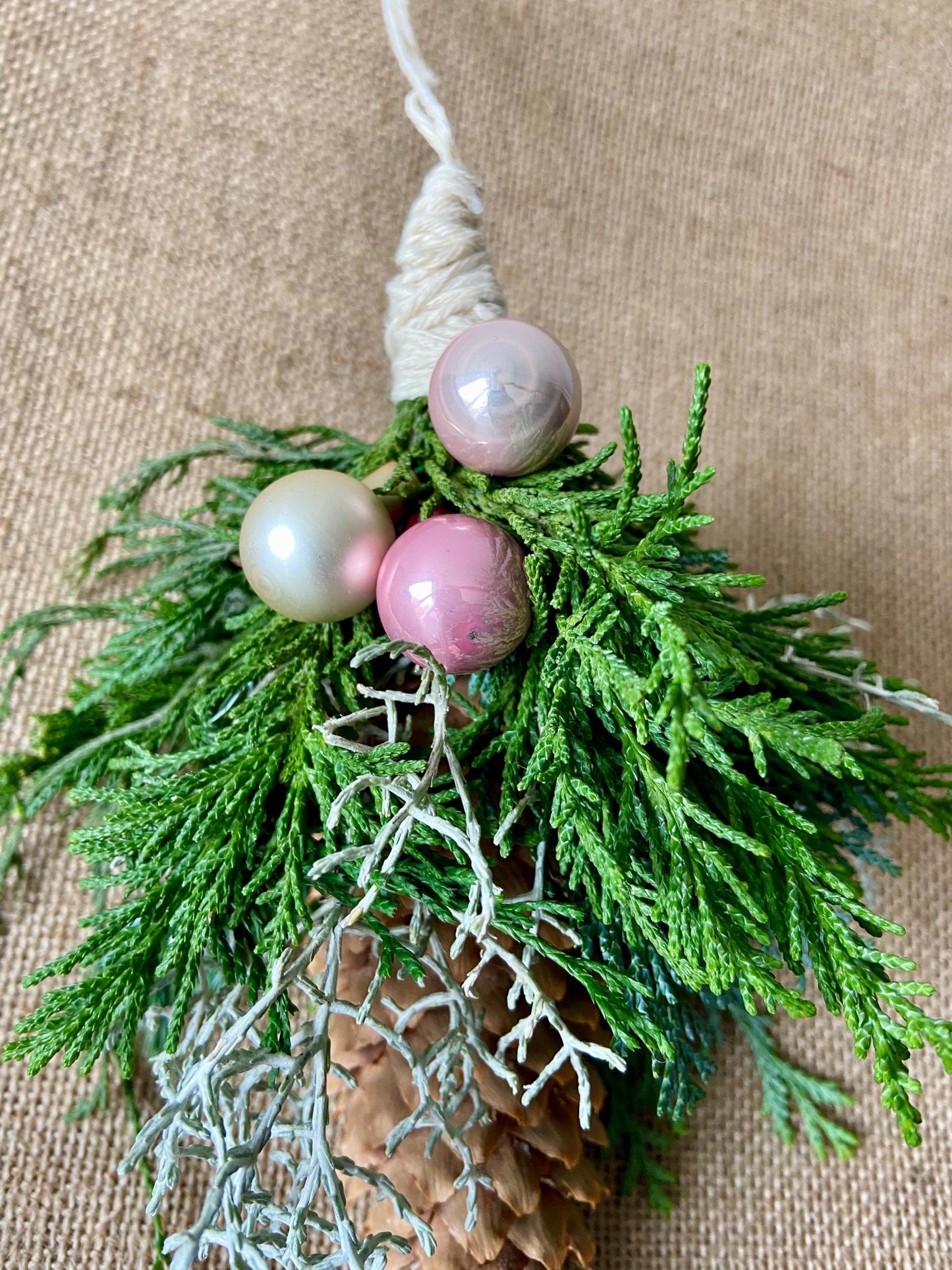Weihnachtszapfen | Baumanhänger | Weihnachten | Herbst | Advent | Baumschmuck | Christbaum | Fensterdeko | Kugeln | fisches Grün