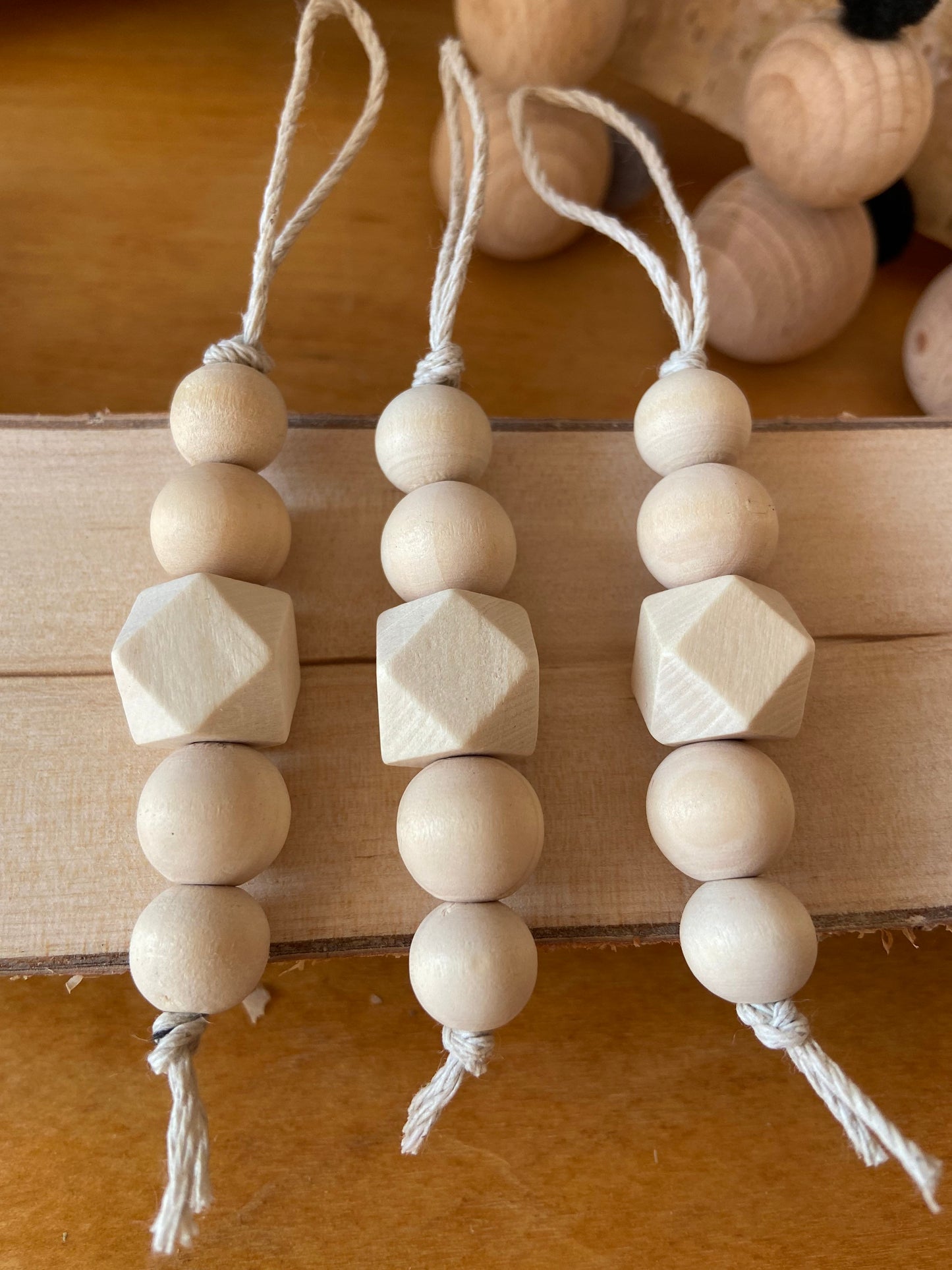 Anhänger | Holzperlen | Ostern | Weihnachten | Frühling | Deko |