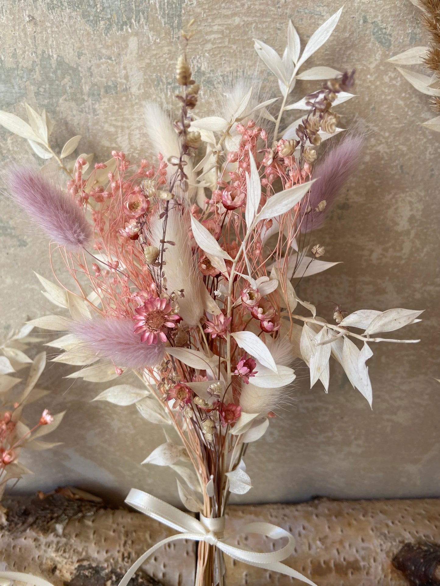 Trockenblumenstrauß | rosé | weiß | Vintage-Style | Geschenkidee | Dried Flowers | Trockenblumenliebe | haltbare Sträuße | Wohndeko