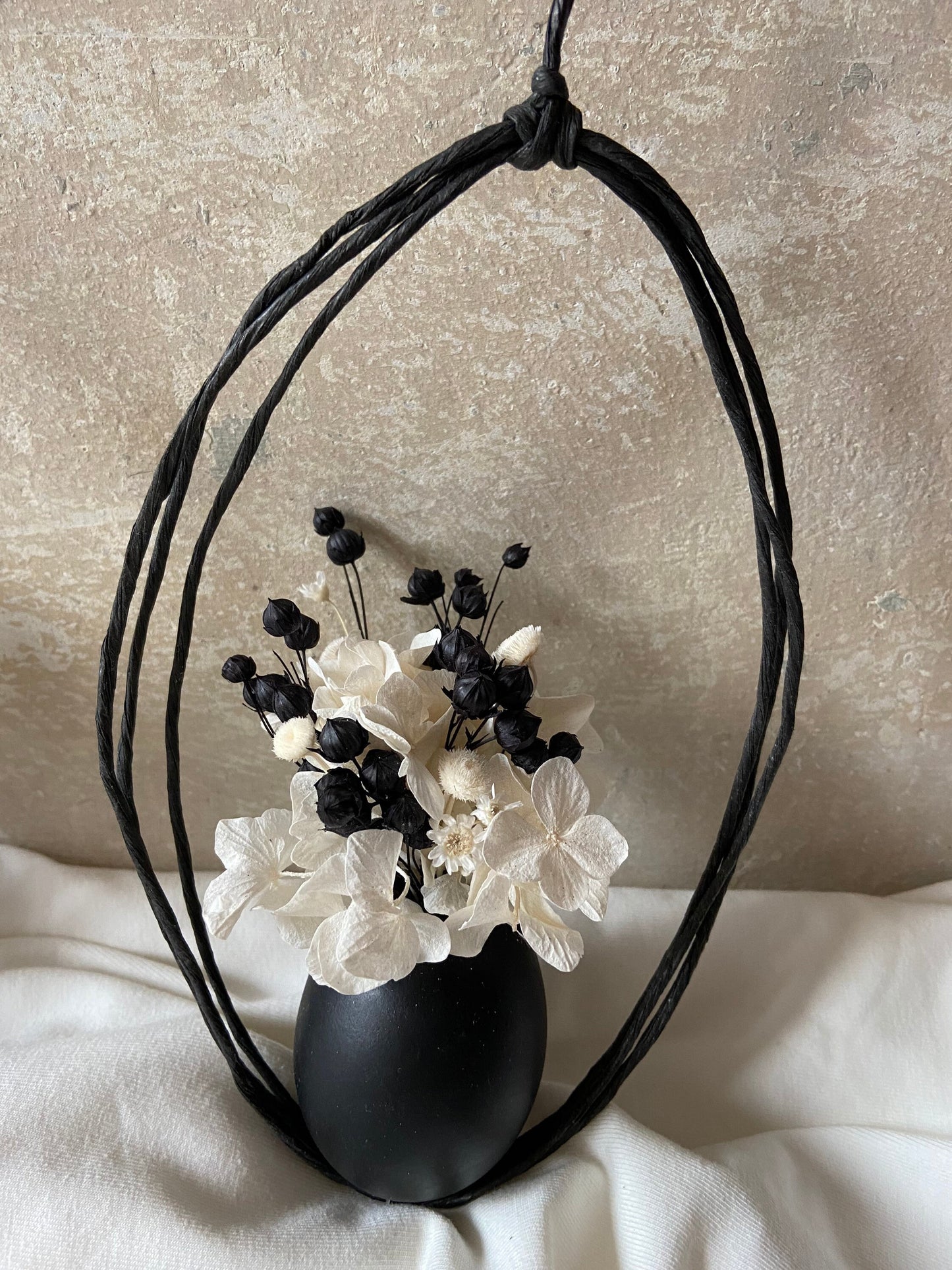 3er Set | Ei | Anhänger | getrocknete Blüten | Ostern | Osterstrauch | Osterdeko | Schwarzweiß | Trockenblumen | schlichte Deko