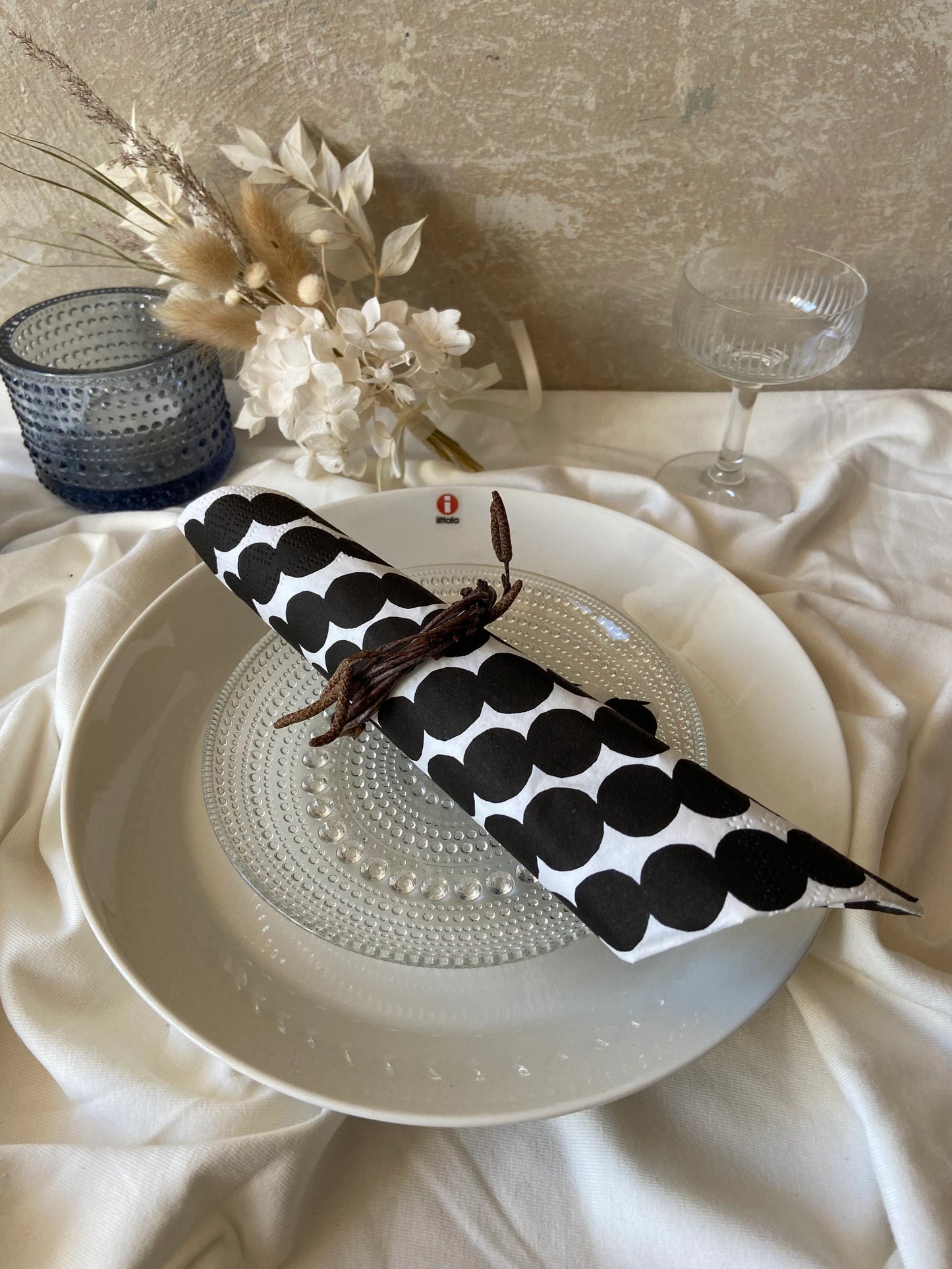 Mini Kränzchen | Serviettenring | Tischdekoration | Festtafel | Naturdekoration | Geschenkanhänger | Osterdeko | Holzperlen | Birkenzweige