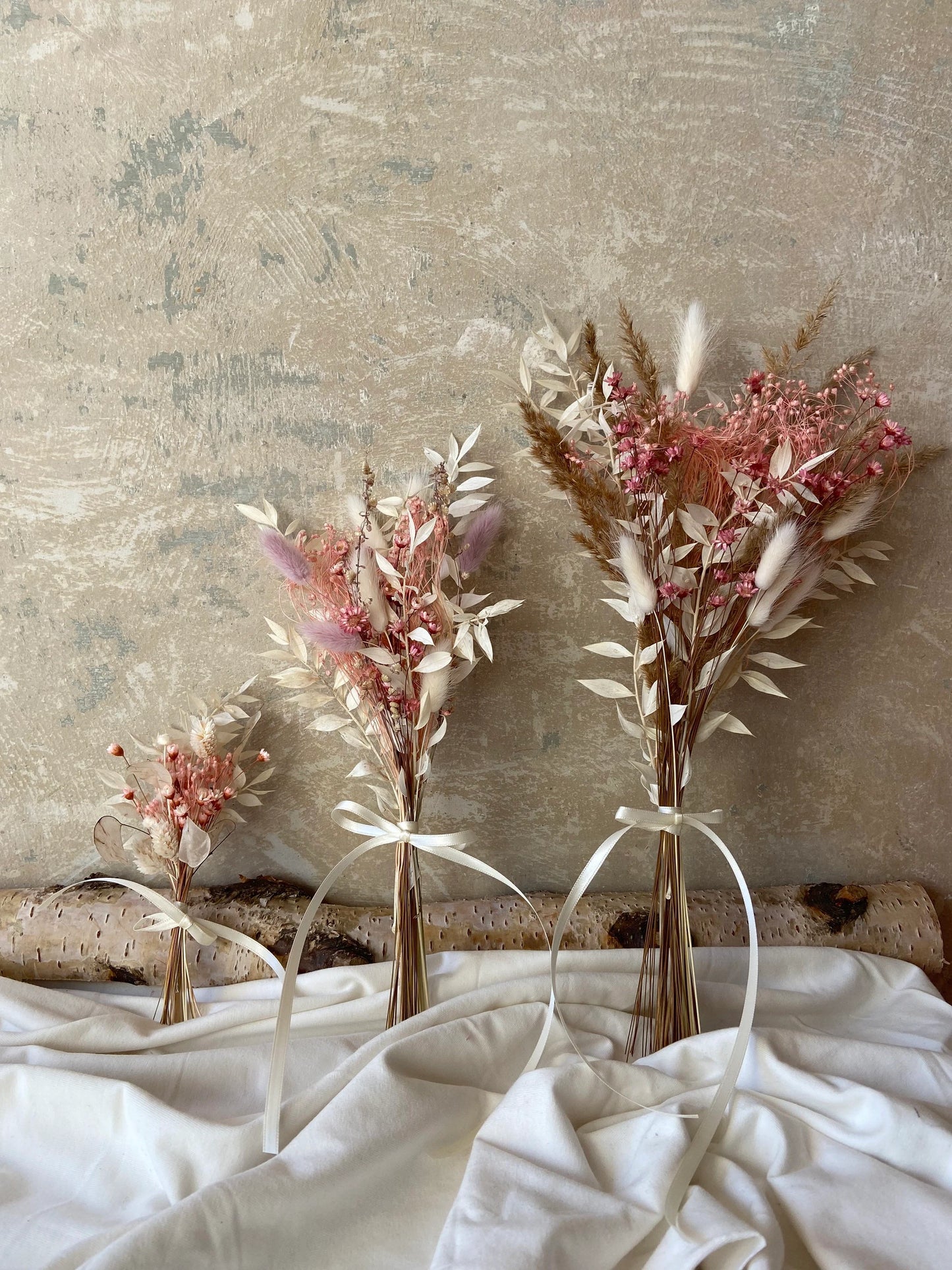 Trockenblumenstrauß | rosé | weiß | Vintage-Style | Geschenkidee | Dried Flowers | Trockenblumenliebe | haltbare Sträuße | Wohndeko