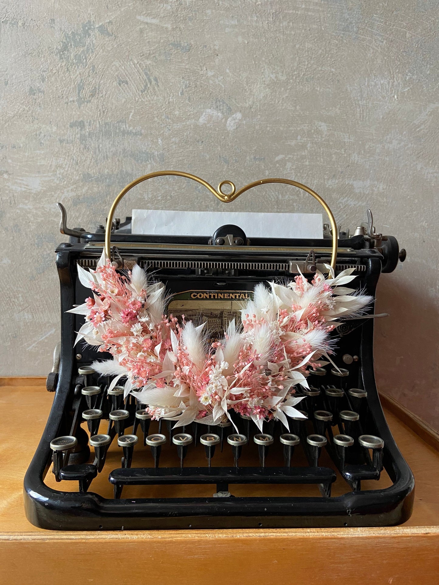 Herz | Trockenblumen | Schleifenband | rosa | weiß | gold | kleines Herz | getrocknete Blüten Gräser | kleine Geschenke | von Herzen