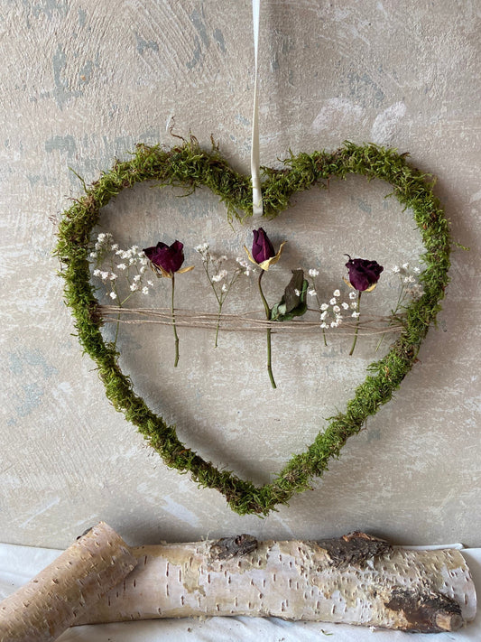 Herz | Trockenblumen | Moos | Rosen | getrocknete Blüten | Liebe | kleine Geschenke | Muttertag | Love