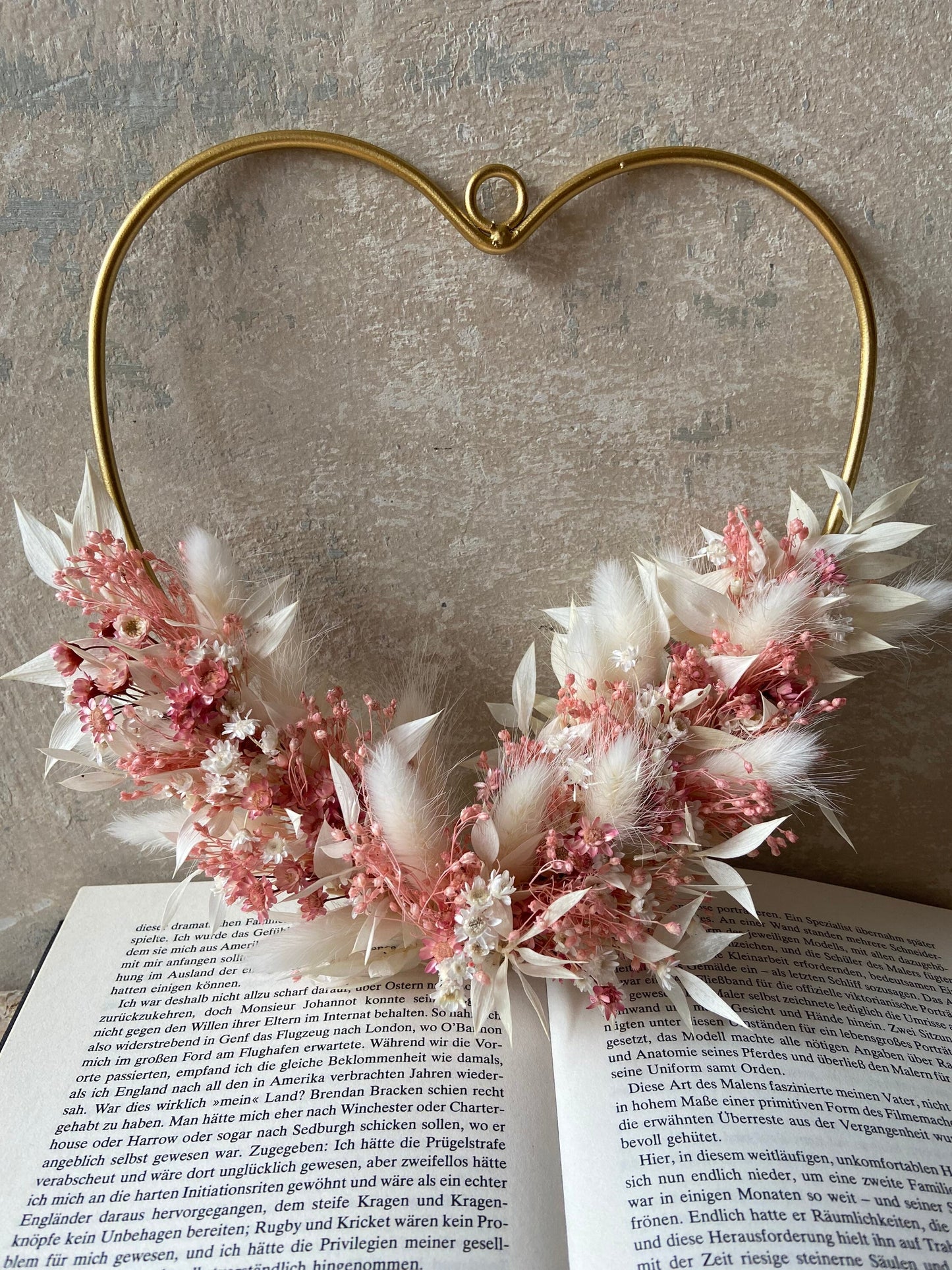 Herz | Trockenblumen | Schleifenband | rosa | weiß | gold | kleines Herz | getrocknete Blüten Gräser | kleine Geschenke | von Herzen