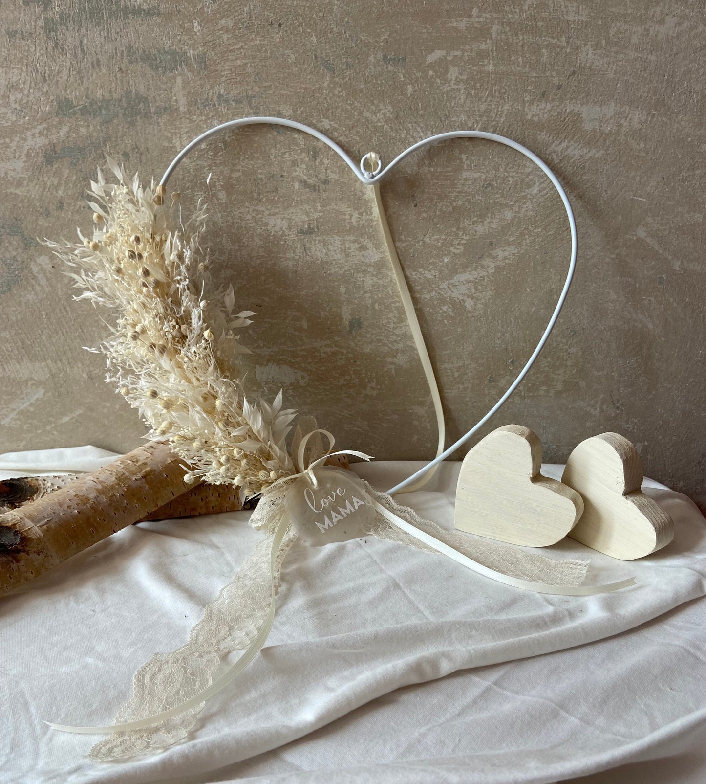 Herz | Trockenblumen | Satinband | weiß | Muttertag | Love MAMA | Liebe | Vintage Look | Shabby Style | Boho Style | Scandi Look | Hochzeit