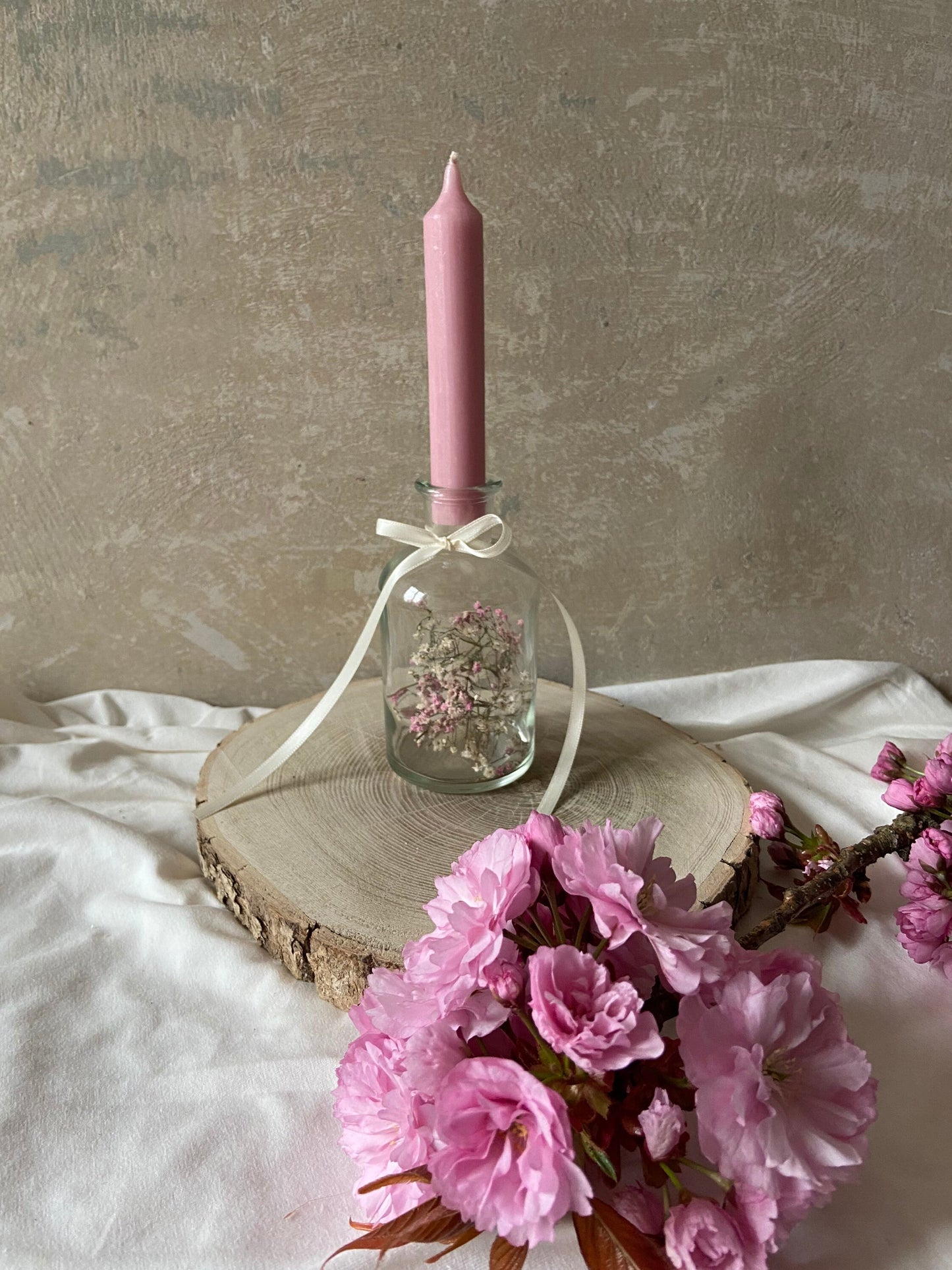 Glasflasche | Trockenblumen | Kerze | Schleifenband | Schleierkraut | weiß | rosa | Tischdeko | Hochzeitsdeko | kleine Geschenke