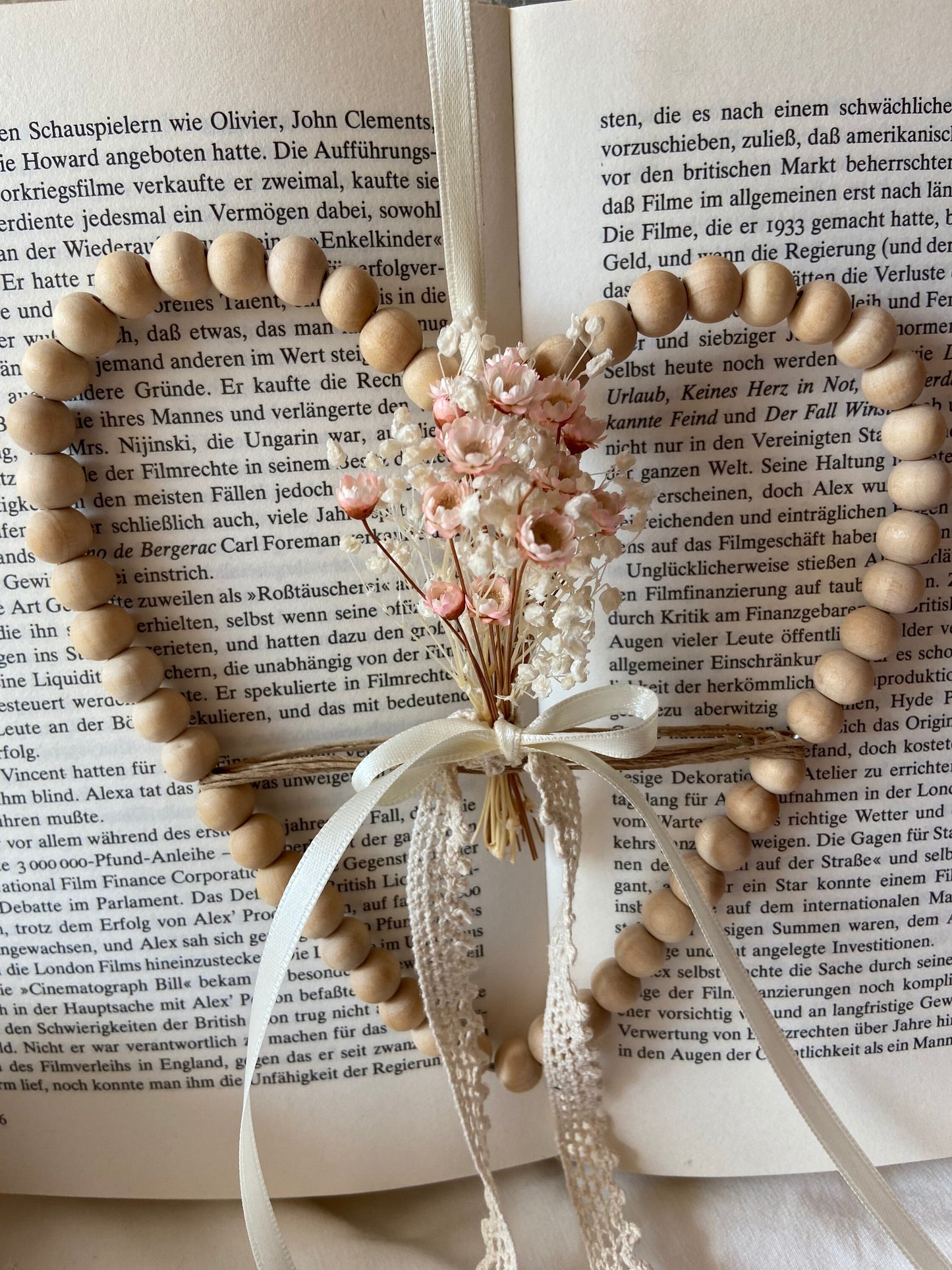 Herz | Holzperlen | Trockenblumen Strauß | Schleifenband | rosa | weiß | kleines Herz | getrocknete Blüten Gräser | Muttertag | Geschenk