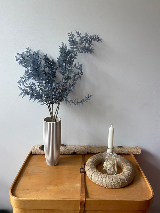 Ruskus | stechender Mäusedorn | Dornmyrte | silbergrau | graublau | Trockenblume | Zweige für die Vase | Home Decor | Blumendeko