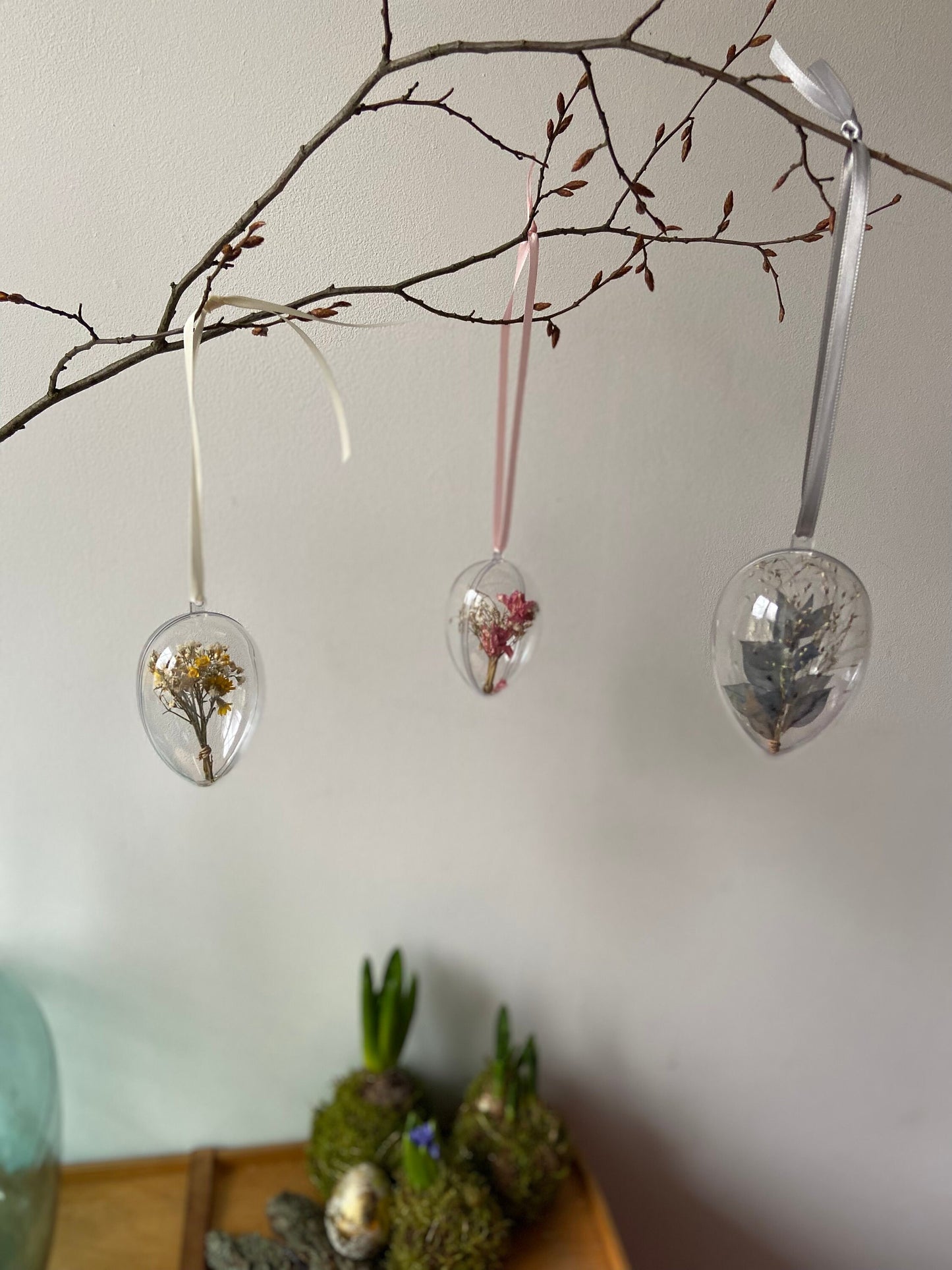 Blüten-Eier | Osterei mit Blüten | Osterdeko | Frühling | Trockenblumen | Acryl | Osterstrauch | Frühlingsboten | zart