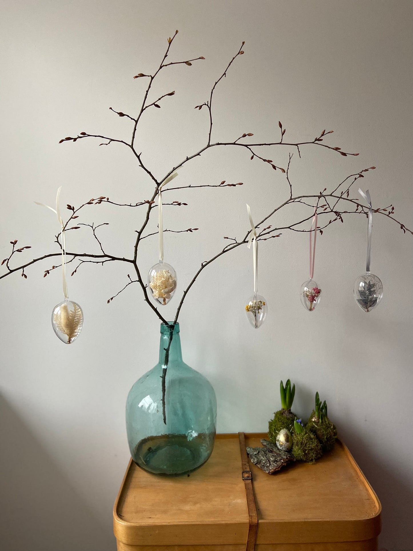 Blüten-Eier | Osterei mit Blüten | Osterdeko | Frühling | Trockenblumen | Acryl | Osterstrauch | Frühlingsboten | zart