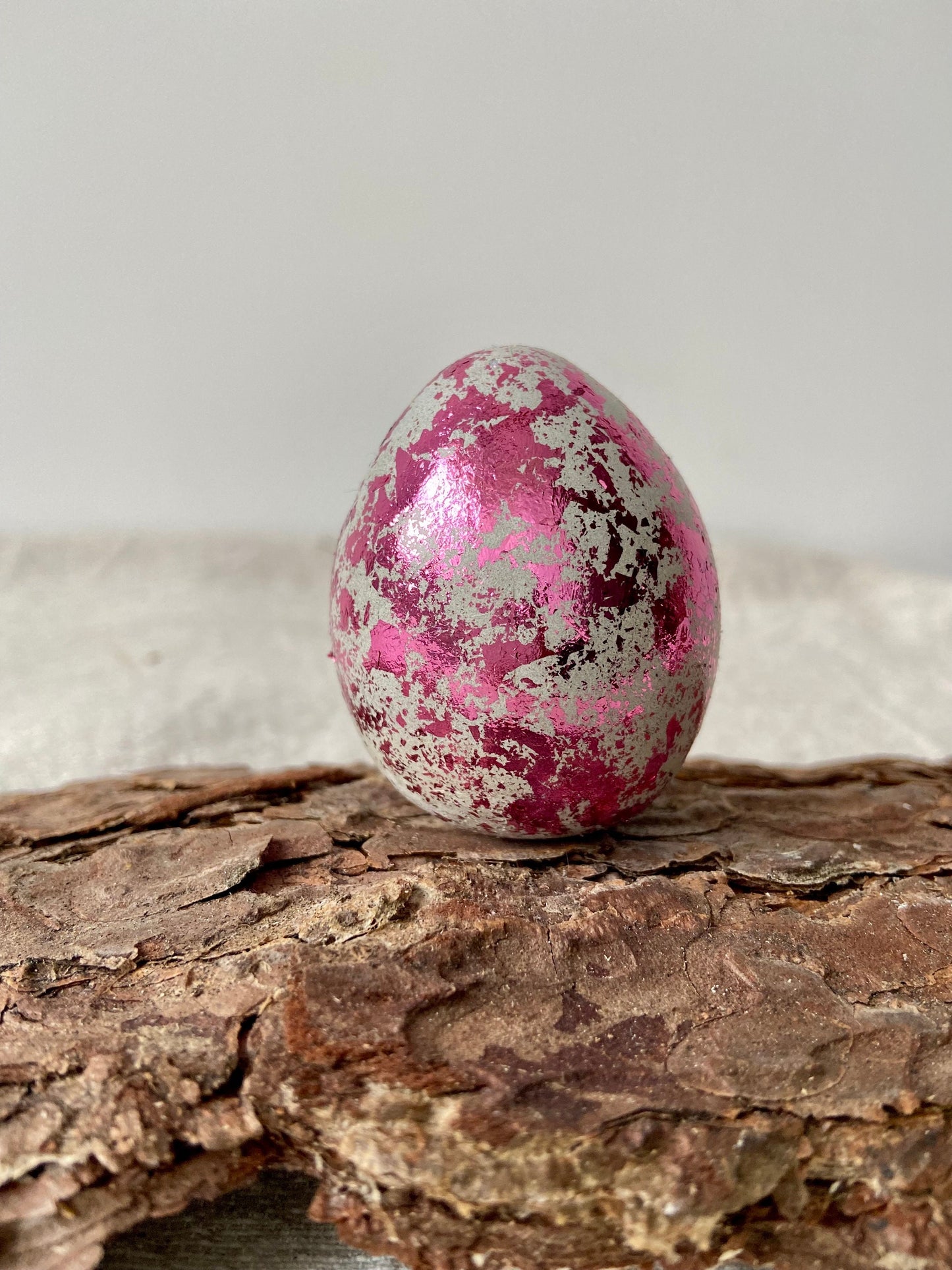 Betonei mit pinkem Blattgold | Osterei | Goldei | Ostern | Ostertisch | Osterdeko | Deko | Einladung | Tischdeko | Frühling| Beton | Ei