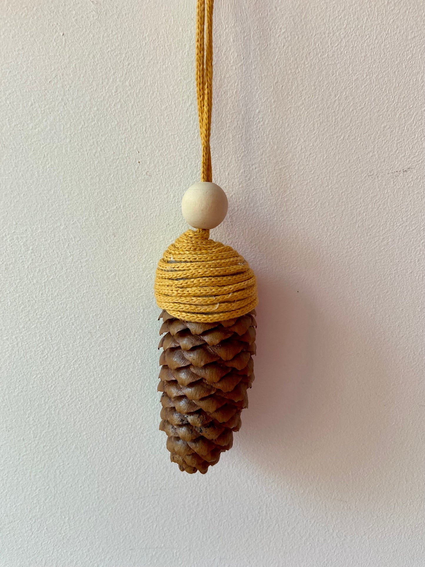 Zapfen der Fichte | Baumanhänger | natürlich dekorieren | Weihnachten | Herbst | Advent | Baumschmuck | Christbaum | Fensterdeko