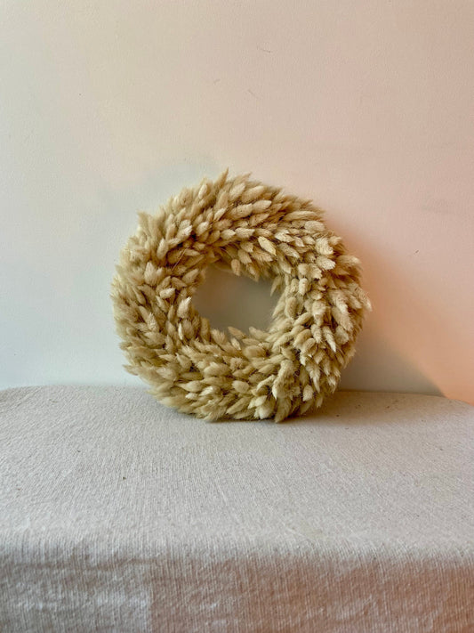 Kranz aus Samtgras | creme | Trockenblumen | HomeDeco | Blumenkranz | Laguruskranz | Deko | Boho-Style | Skandinavisch | Hasenschwänzchen